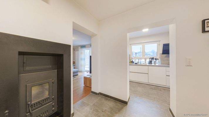 Der Kamin sorgt für eine schöne Wärme