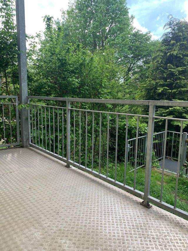 Helle 2 Raum Wohnung mit Balkon und Einbauküche zu vermieten - Foto 5