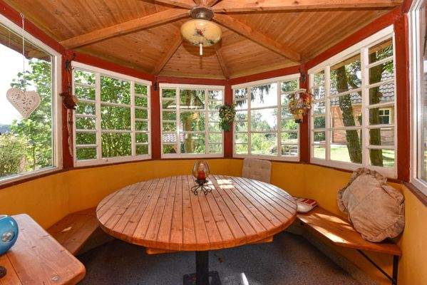 einladender Pavillon