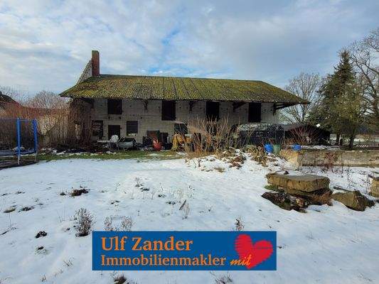 Das könnte ein Pferdestall werden!