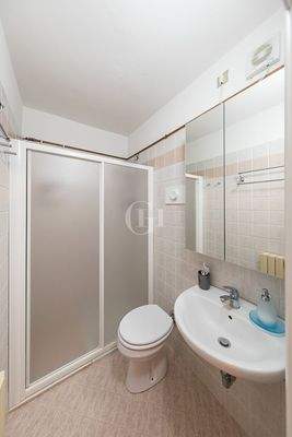 Badezimmer im Kellerbereich