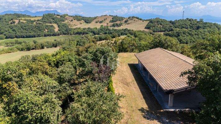 Blick von oben auf das Grundstück