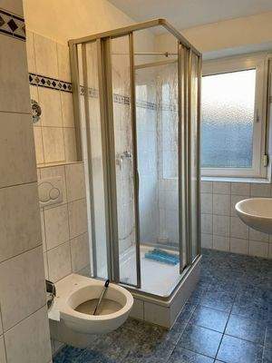 Bad – neue Dusche kommt noch