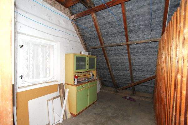 04.01. Dachbodenabteil.JPG