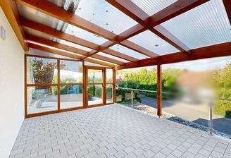 überdachter Freisitz