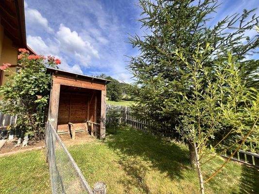 eingezäunter Bereich zur Tierhaltung