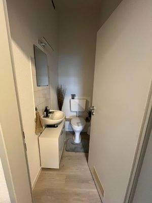 WC (außerhalb von Badezimmer)