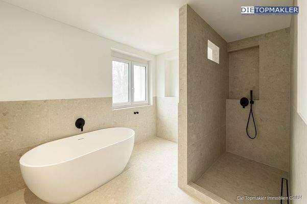 Badezimmer im Obergeschoss