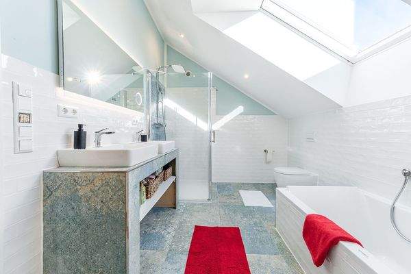 Masterbad im Dachgeschoss