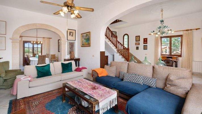 Charmante Finca mit verschiedenen Gebäuden zum Verkauf in Santanyí, Mallorca