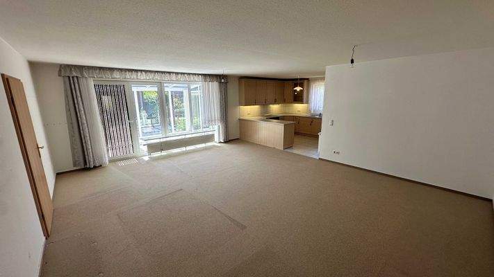 Großzügiger Wohn- und Essbereich