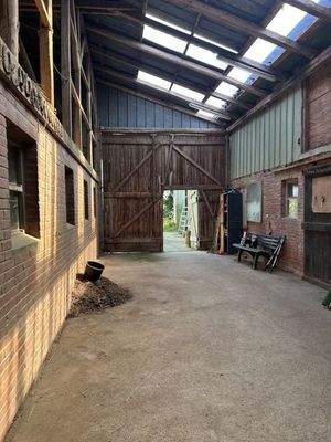 Putzplatz / Zugang Stall