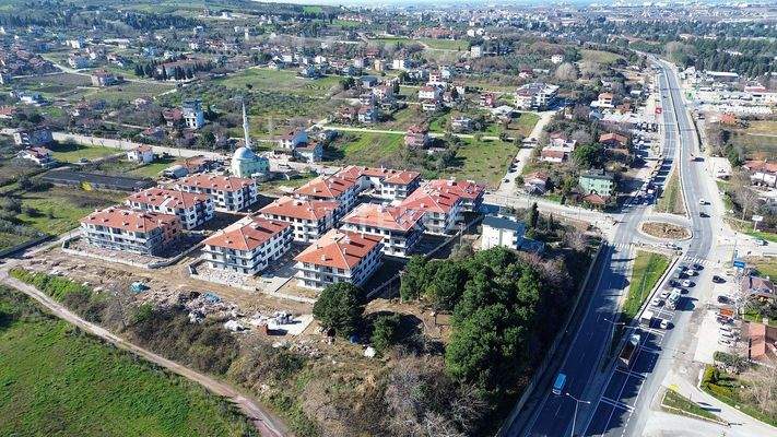 Real Estate in Complex with Sea View and Pool in Yalova Altınova