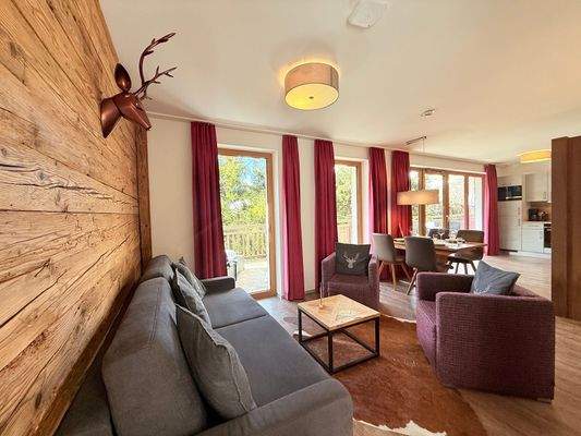 Wohnzimmer mit hochwertigem Schlafsofa