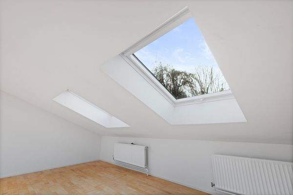 GROSSE DACHFLÄCHENFENSTER