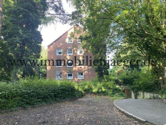 Hausseite TG-Zufahrt