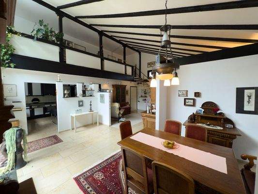 Offener Wohn- und Essbereich