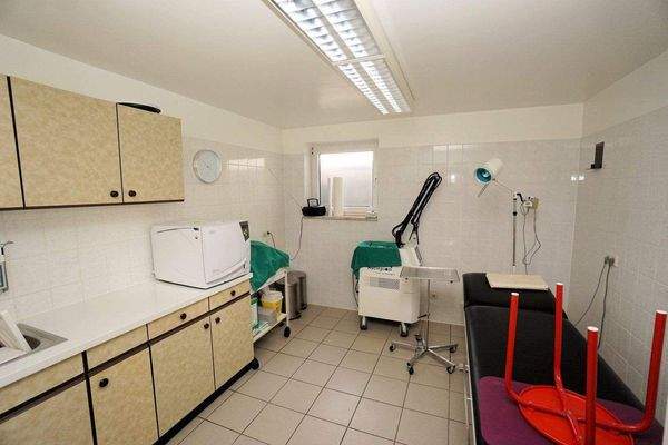 KG Medizinische Räume Souterrain (7).jpg