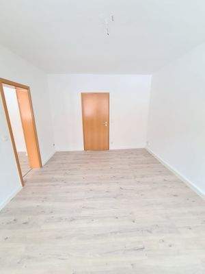 4 Wohnzimmer (2).jpg