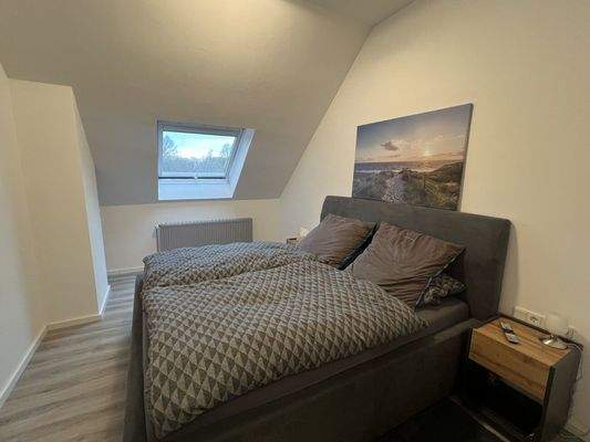 Großes Schlafzimmer