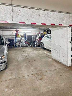 Tiefgaragenstellplatz