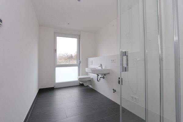 Tageslichtbad mit Dusche