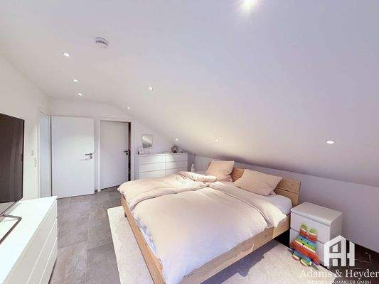 Schlafzimmer 2, DG, Bild 2