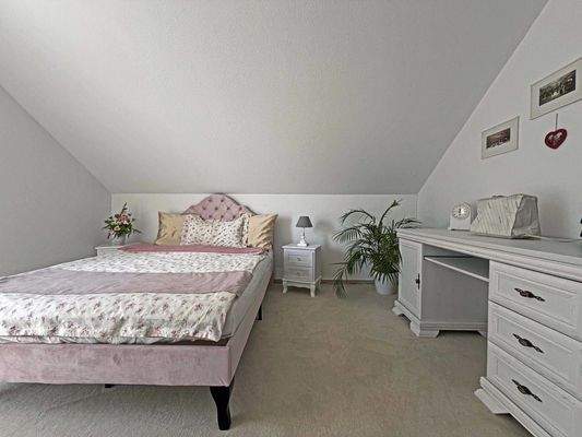 DG Schlafzimmer 2: Entschleunigter Rückzugsort für Ruhe Lesen und entspanntes Aufwachen