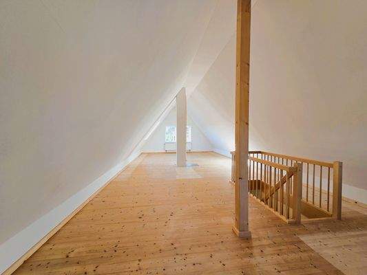 Gute Dachraumhöhe DG