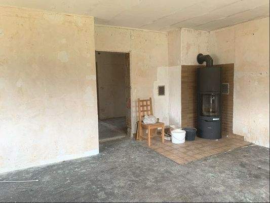 Wohnzimmer mit Kaminofen