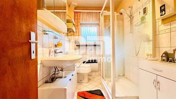 EG Badezimmer / Dusche