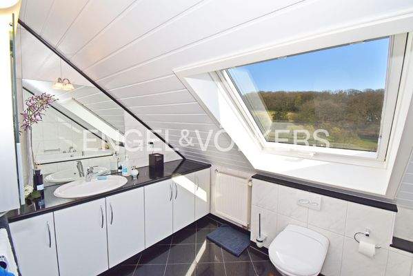 Badezimmer im Obergeschoss