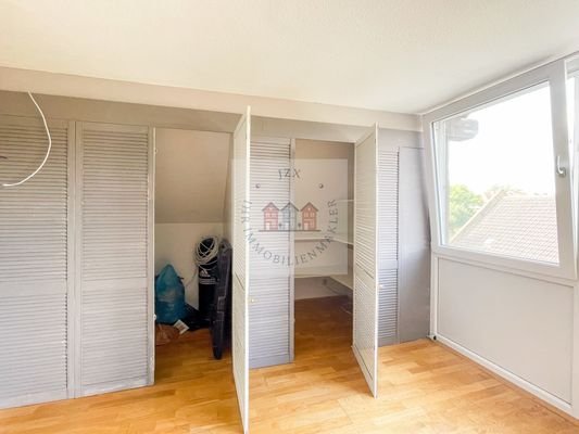 Schlafzimmer Schrank Dachgeschoss