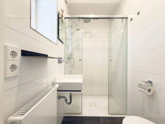 Badezimmer im Erdgeschoss