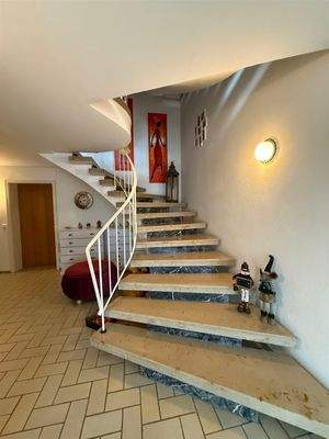 Treppenaufgang UG