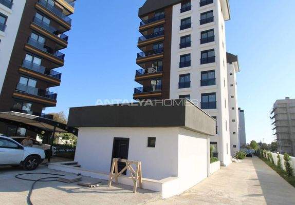 Spacious Flats in a Project with Pool in Altıntaş Antalya