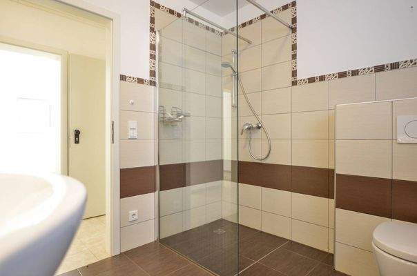 Badezimmer Untergeschoss