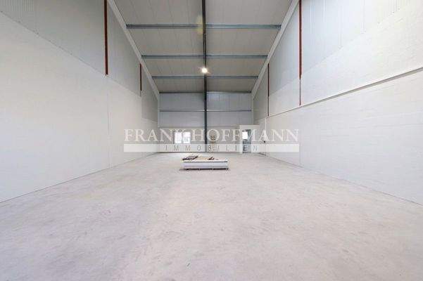 M2423P Hallenansicht 1