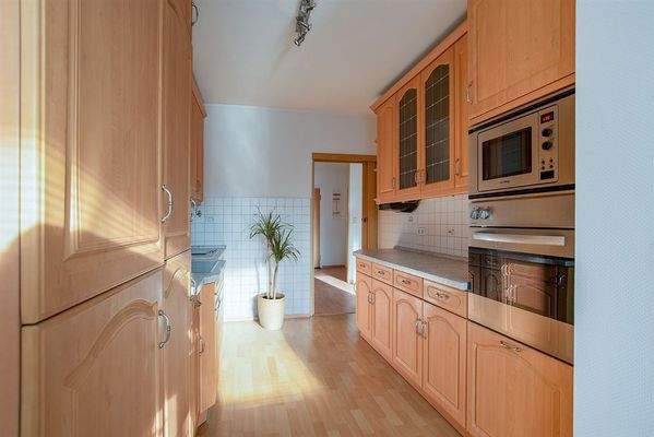 Vollständige Einbauküche