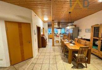 Wohn- und Essbereich