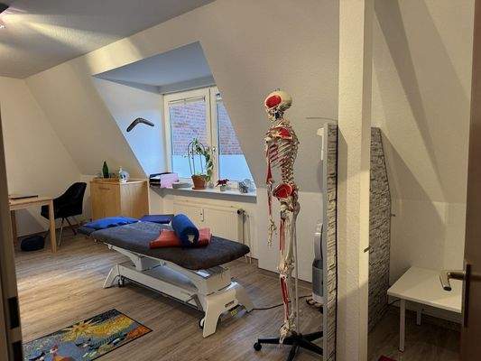 Behandlungsraum I (1).JPG