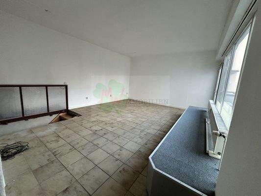 Ladenfläche linke Ansicht