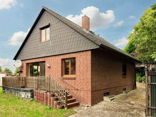 Ansicht Gartenseite Wohnzimmer, Südseite.jpg