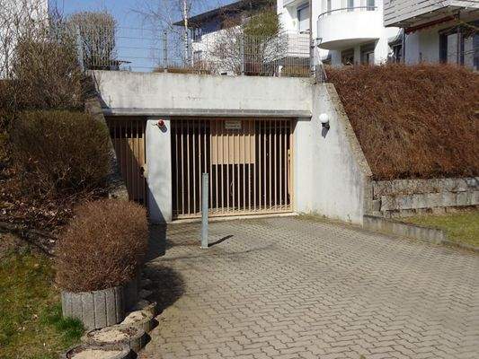 Tiefgaragenzufahrt