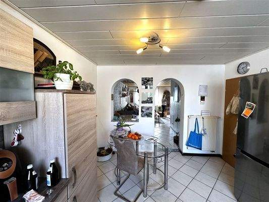 Küche, Blick zum Wohnbereich 1