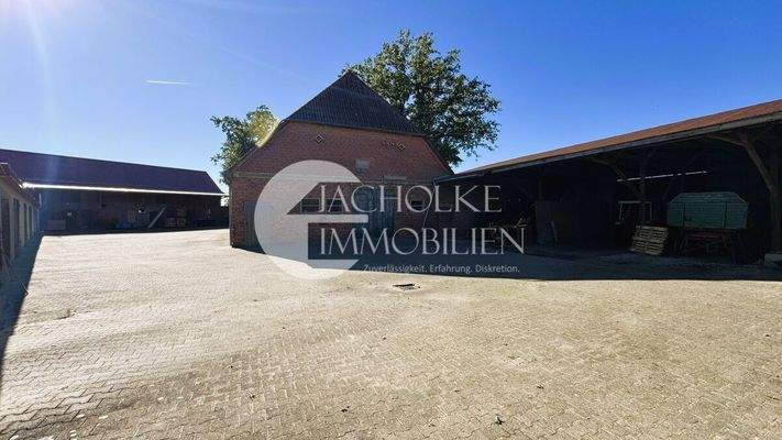 378.Nebengebäude.Innenhof (2)