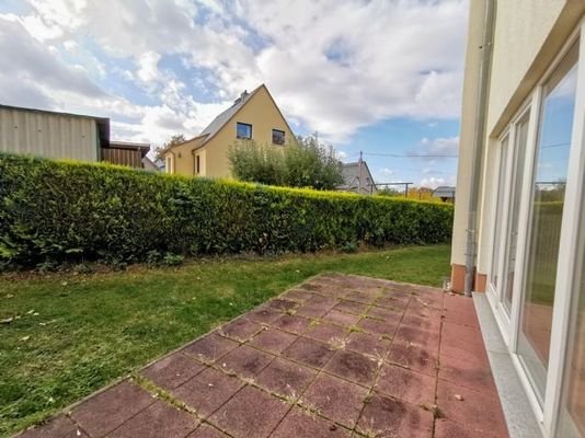 Terrasse mit Gartenanteil