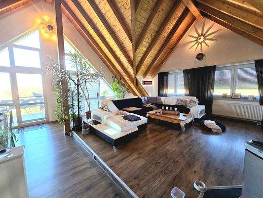 Wohn-Koch-Essbereich DG