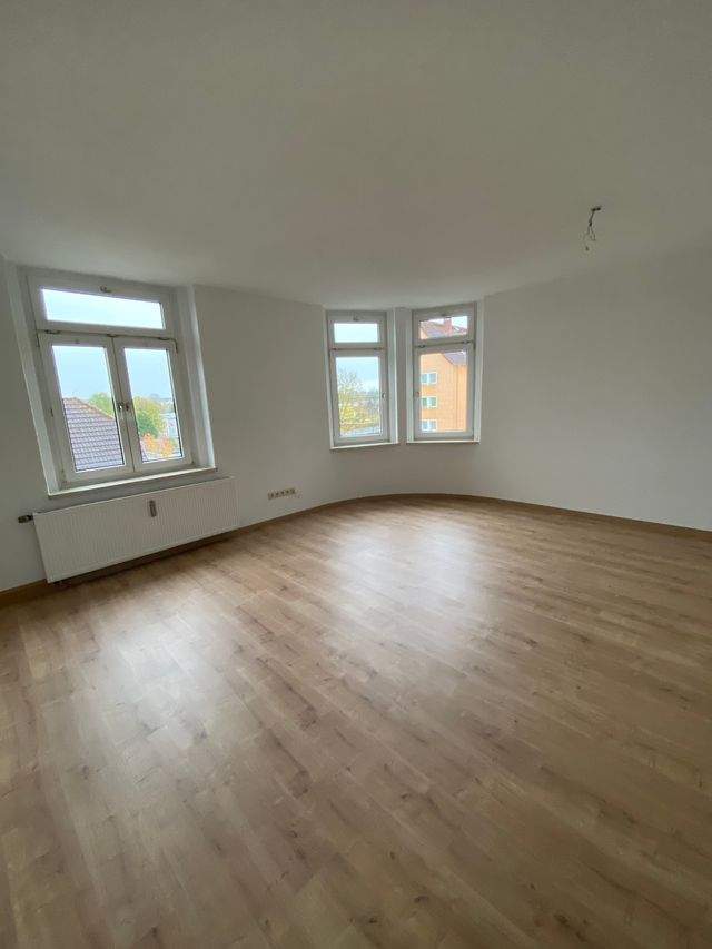 Geräumige helle 3 Raum Wohnung Zwickau Marienthal ab sofort zu vermieten - Photo 2