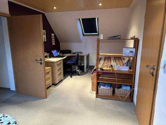 DG Büro Durchgangszim (1)